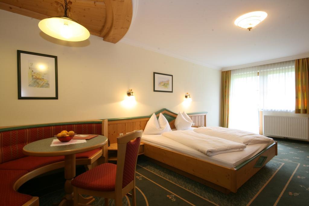 Alpenhotel Neuwirt Schladming Rum bild